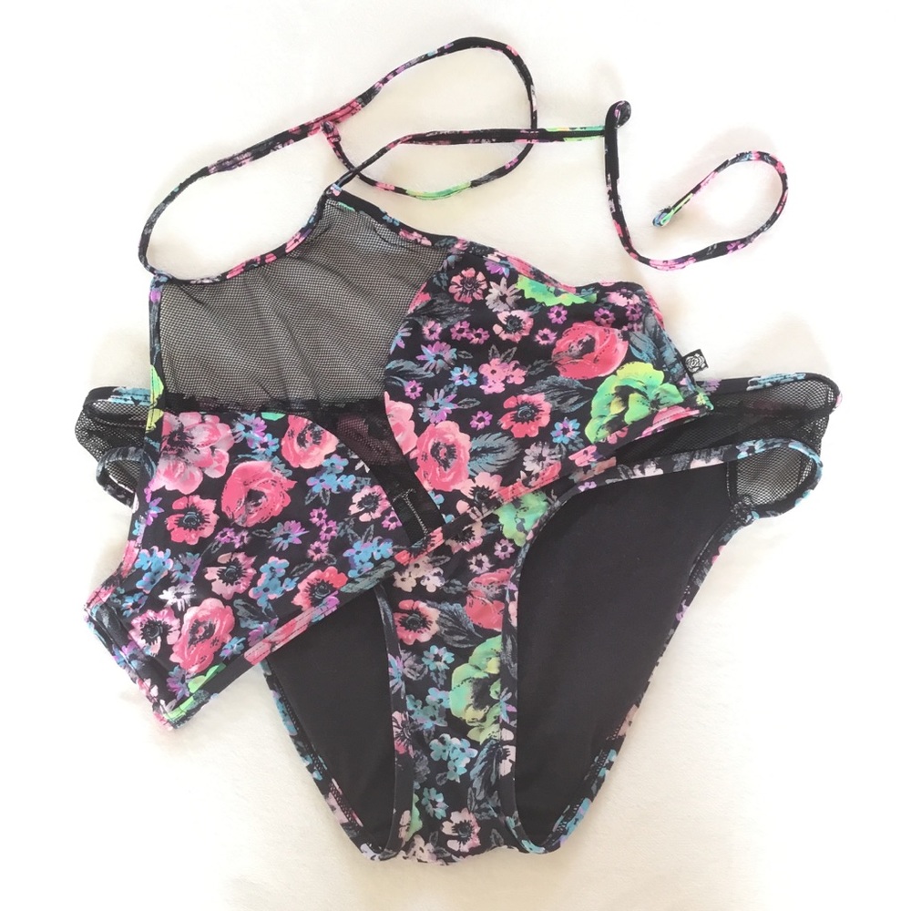 Flower pattern and mesh halter bikini